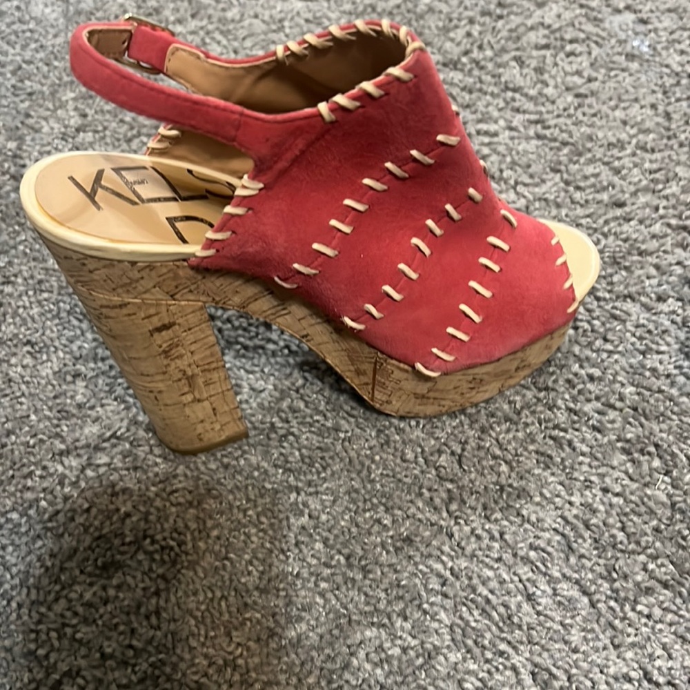 Kelsi Dagger pink platform